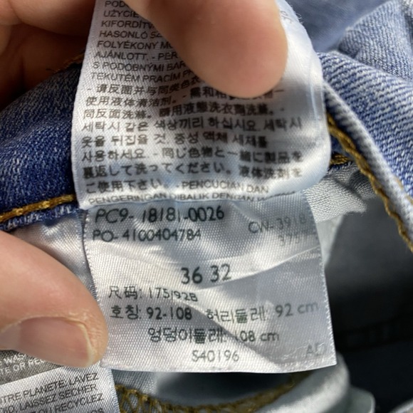 Levi's 541 Athletic Taper Jeans Mens 36x29 Blue Light Wash - Picture 15 of 16